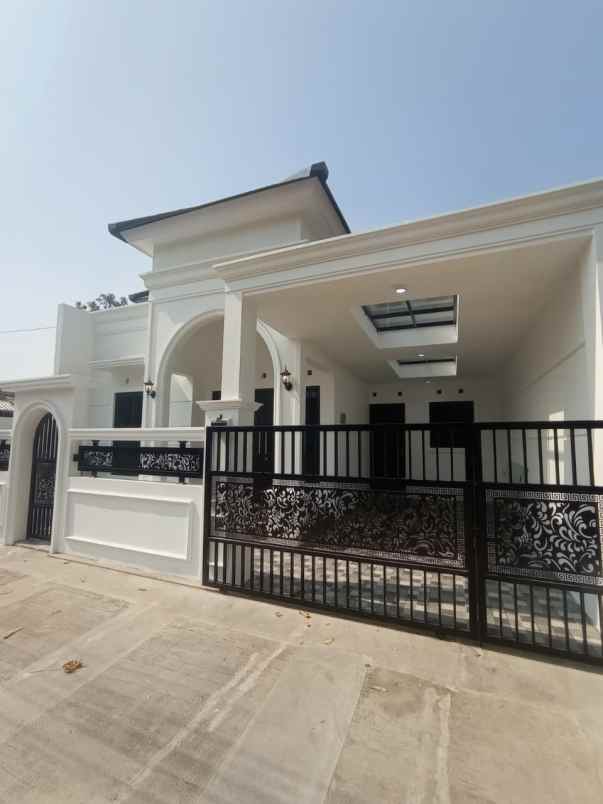 dijual rumah kadirojo 2