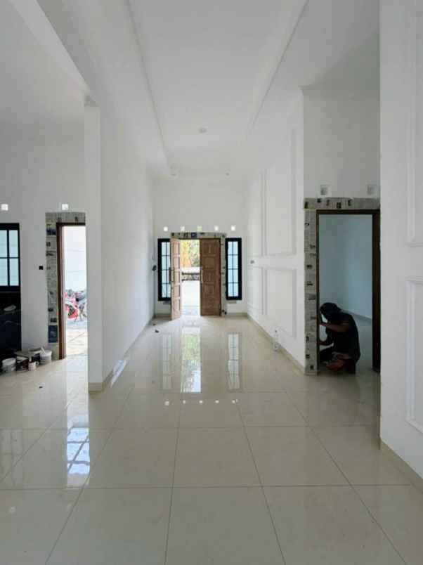 dijual rumah kadirojo 2