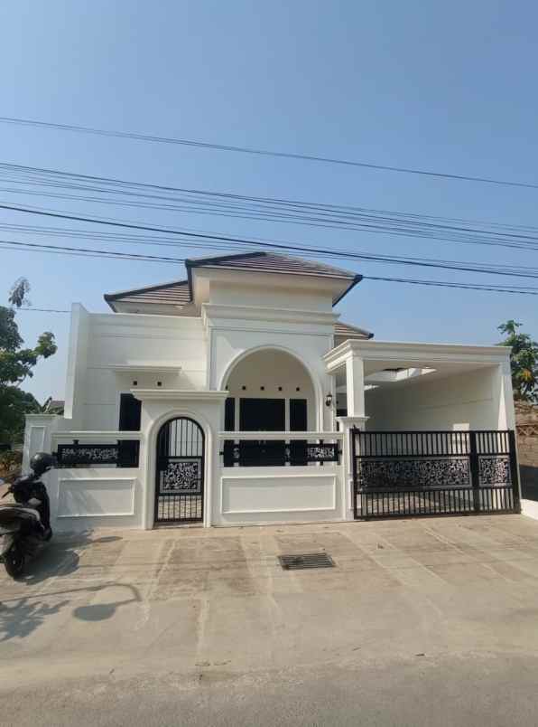 dijual rumah kadirojo 2