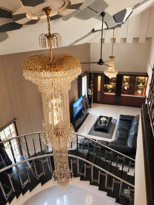 dijual rumah karang empat surabaya timur
