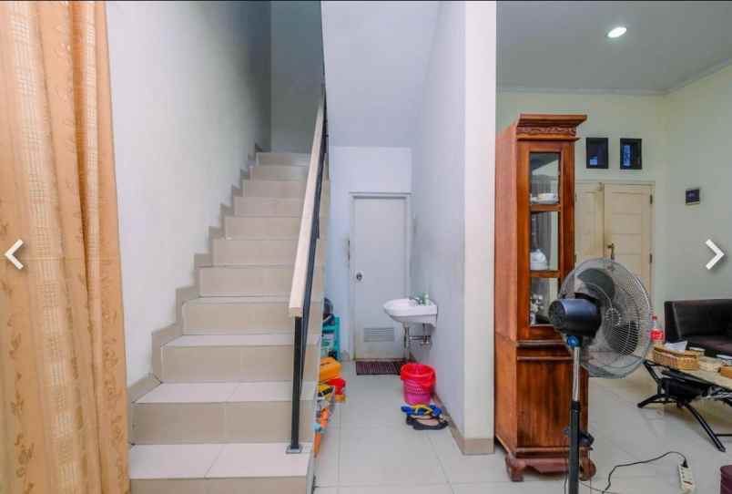 dijual rumah karang tengah townhouse