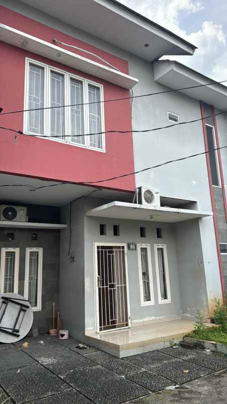 dijual rumah karang tengah townhouse