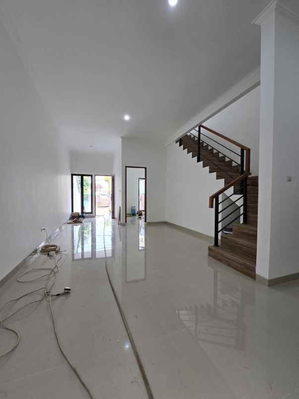 dijual rumah kav dki