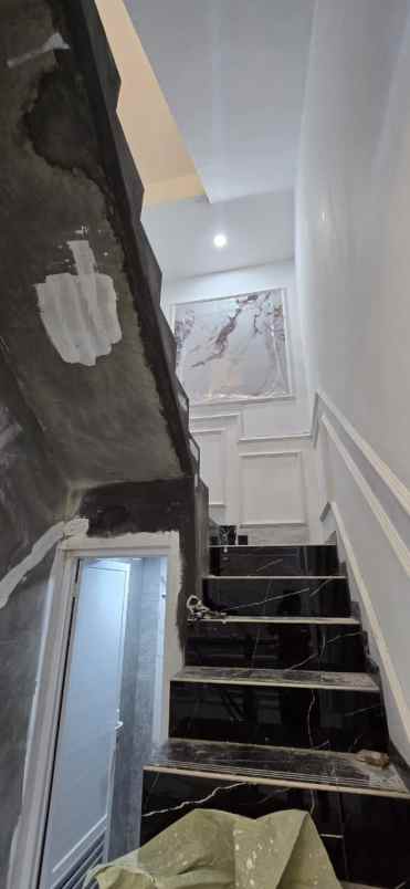 dijual rumah kavling ui beji depok