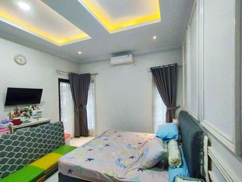 dijual rumah kebagusan