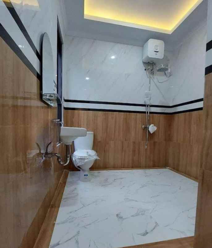 dijual rumah kebagusan