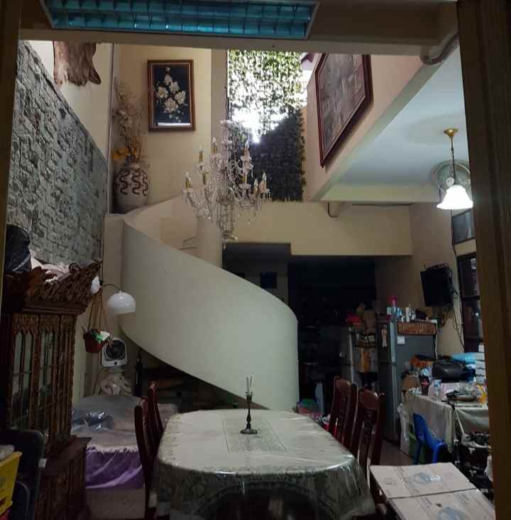 dijual rumah kebayoran baru