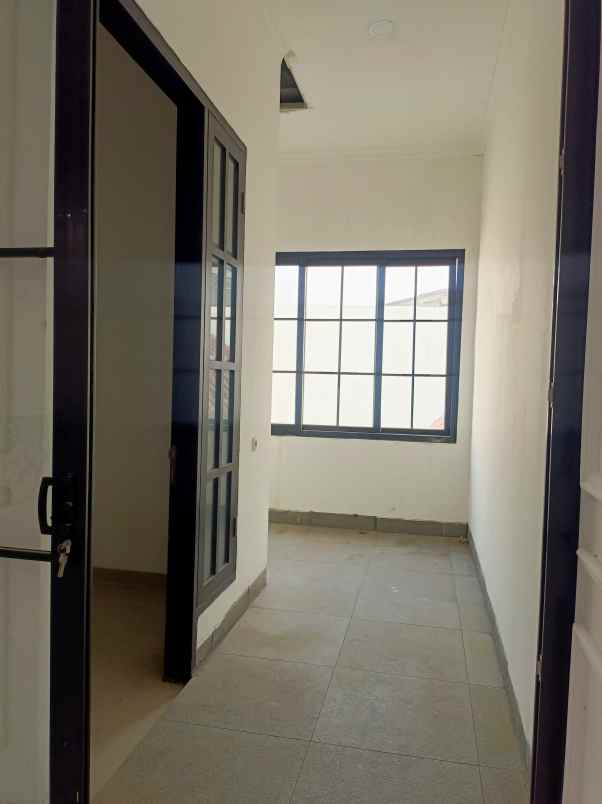 dijual rumah kebon jeruk jakbar