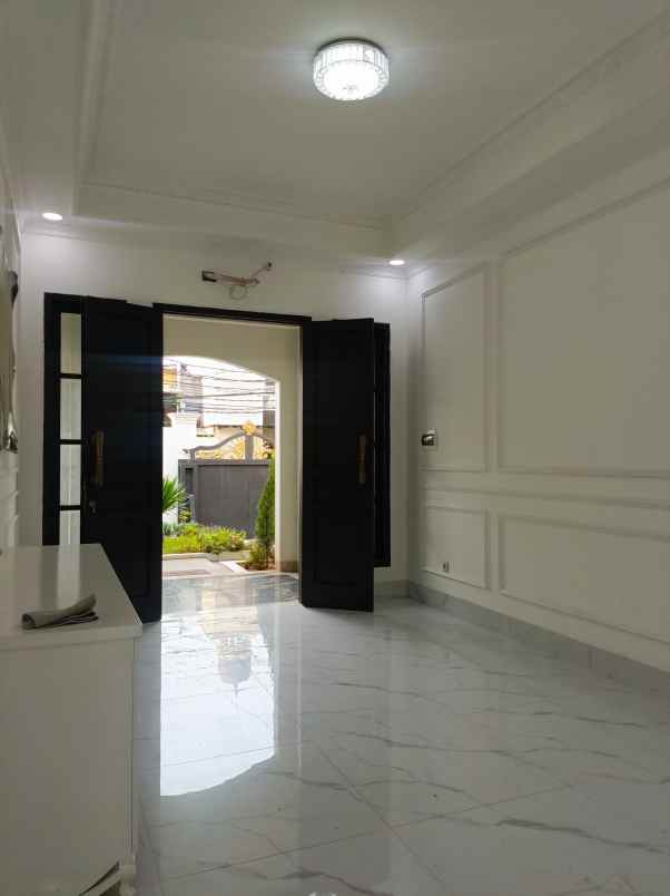 dijual rumah kebon jeruk jakbar