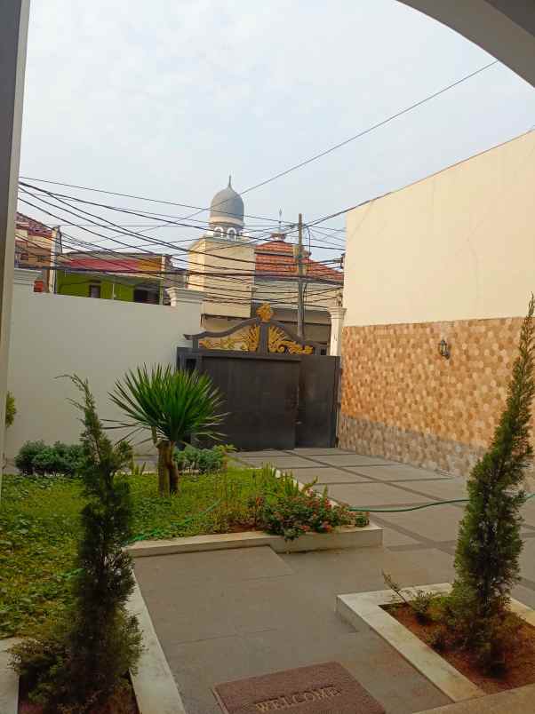 dijual rumah kebon jeruk jakbar
