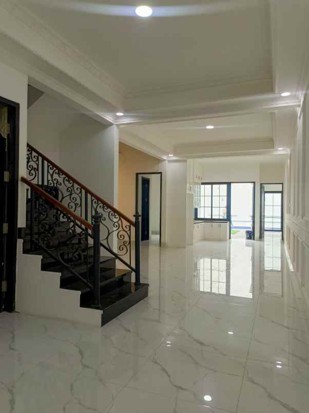 dijual rumah kebon jeruk jakbar