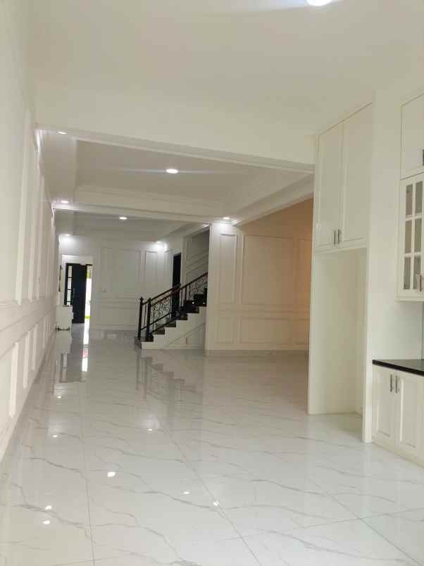 dijual rumah kebon jeruk jakbar