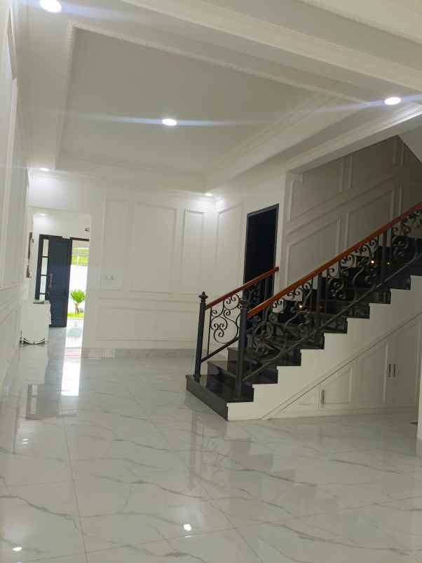 dijual rumah kebon jeruk jakbar