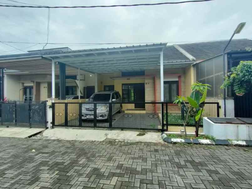 dijual rumah kec cimahi utara