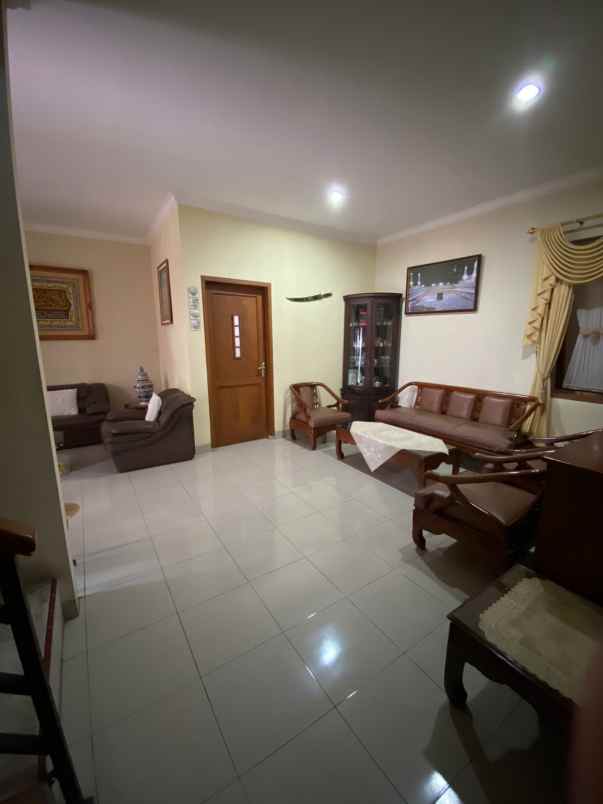 dijual rumah kec cimahi utara