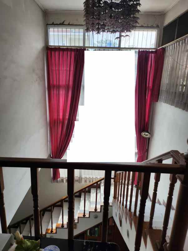 dijual rumah kelapa cengkir kelapa gading