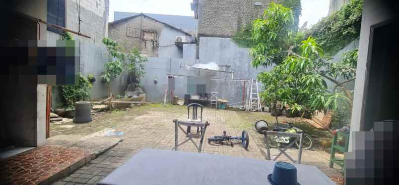 dijual rumah kembangan
