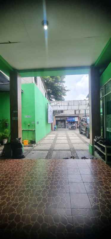 dijual rumah kembangan