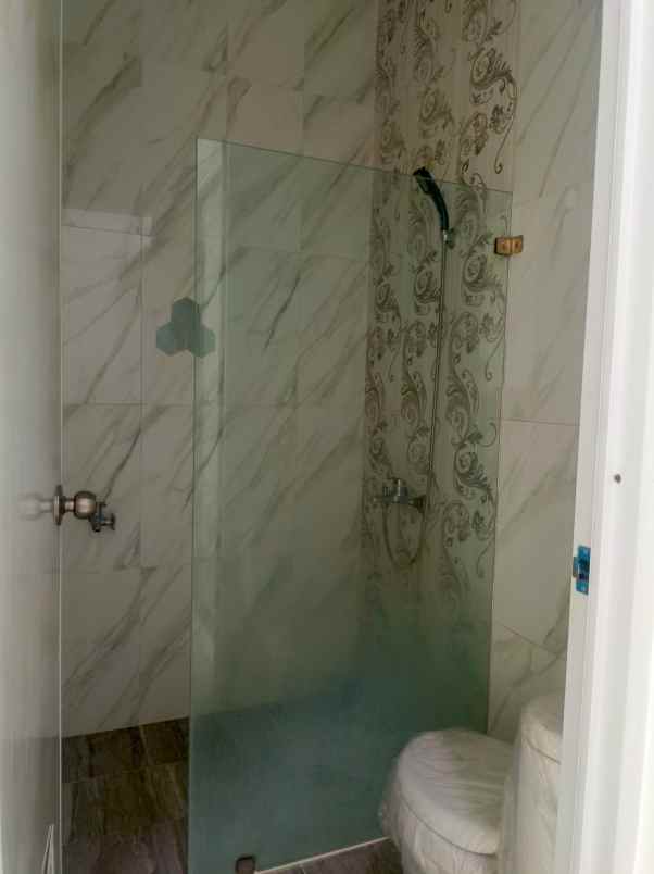 dijual rumah kembangan joglo jakbar