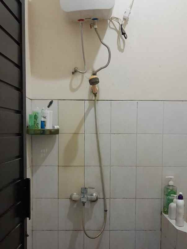 dijual rumah ketileng