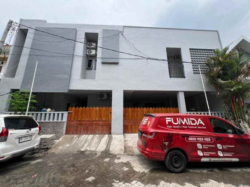 dijual rumah ketintang baru selatan