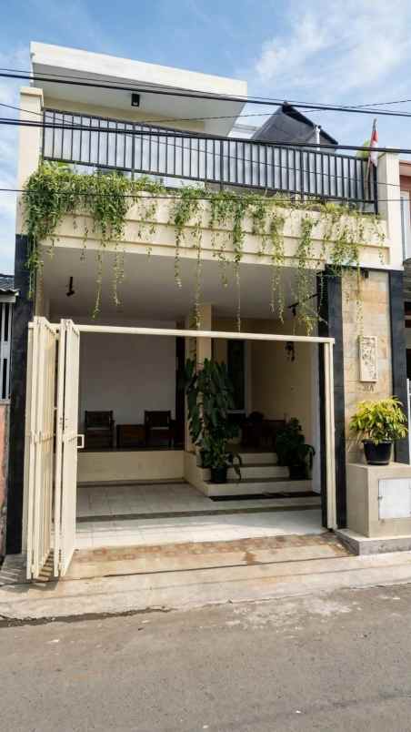dijual rumah komplek bappenas kedaung