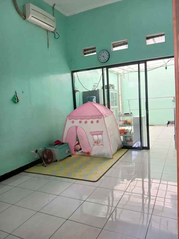 dijual rumah komplek baturaden techno