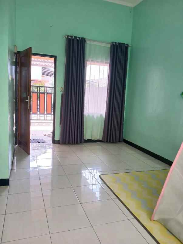 dijual rumah komplek baturaden techno