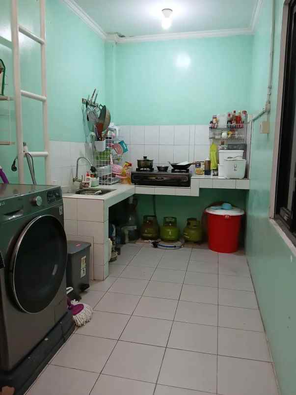 dijual rumah komplek baturaden techno