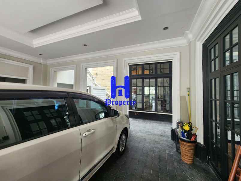dijual rumah komplek cemara asri