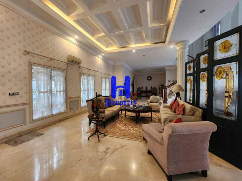 dijual rumah komplek cemara asri
