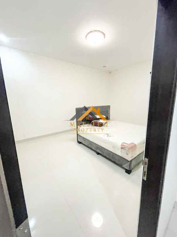 dijual rumah komplek cemara asri jalan