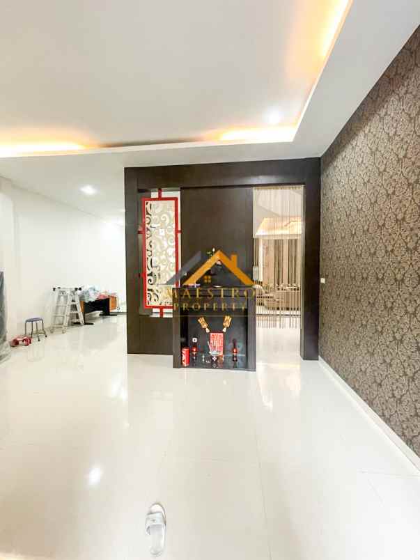 dijual rumah komplek cemara asri jalan