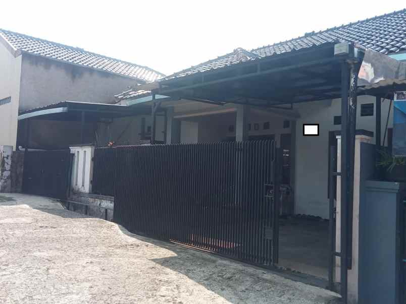 dijual rumah komplek citeureup cimahi
