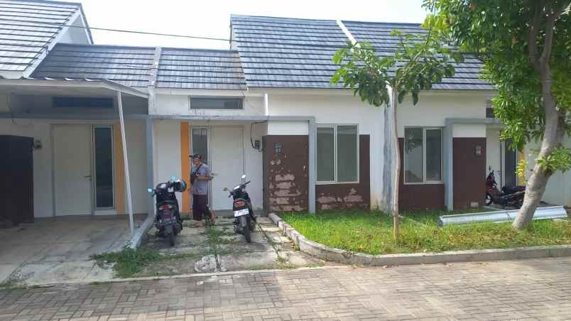dijual rumah komplek citraland cluster davida