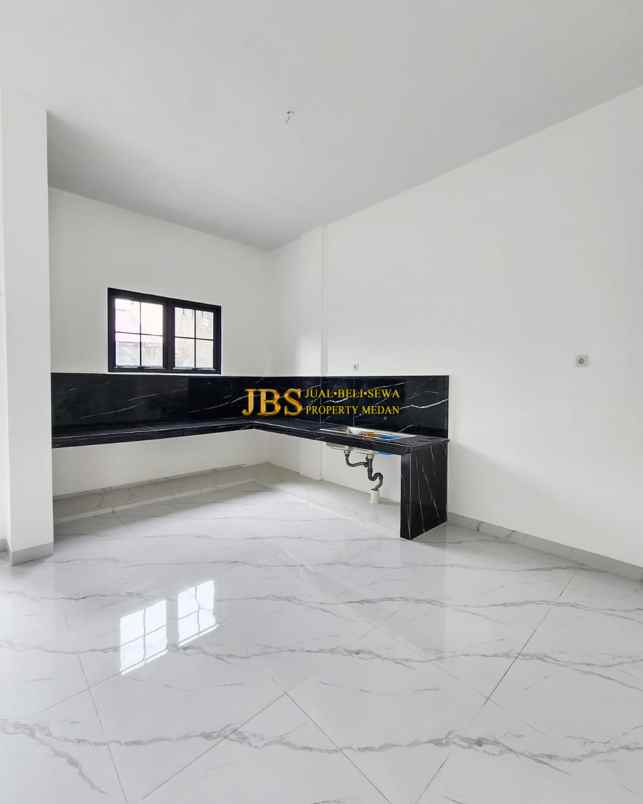 dijual rumah komplek de versailes suite