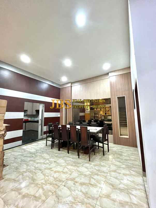 dijual rumah komplek graha metropolitan