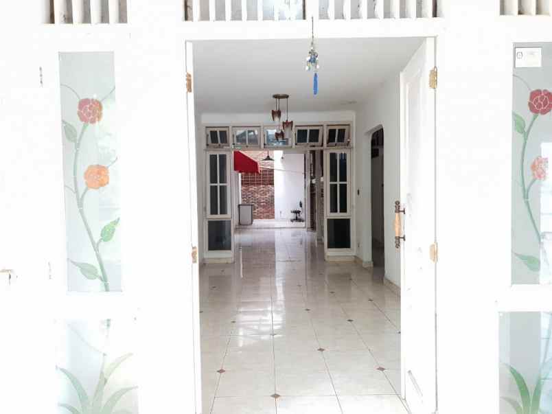 dijual rumah komplek japos graha