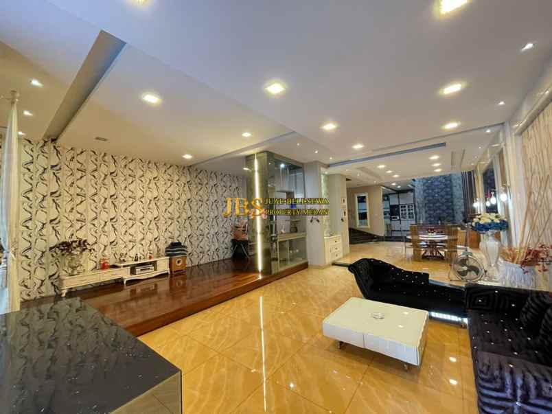 dijual rumah komplek jati residence