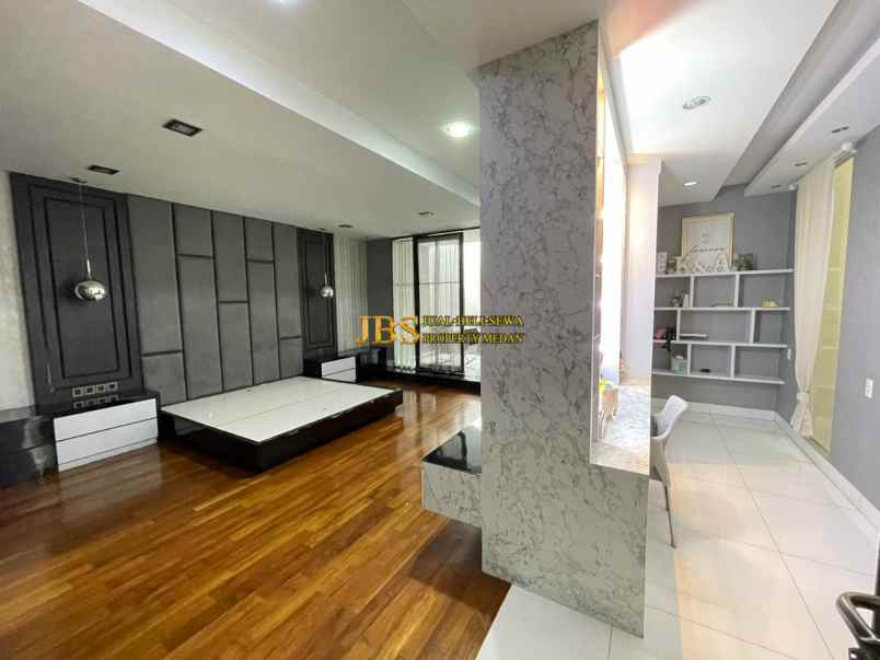 dijual rumah komplek jati residence