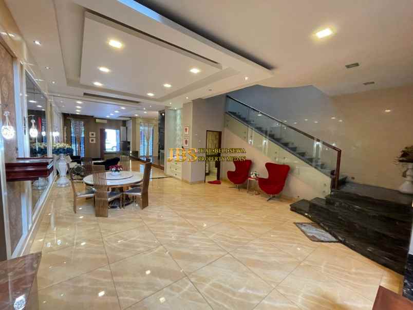 dijual rumah komplek jati residence