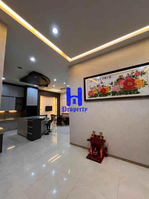 dijual rumah komplek makmur garden