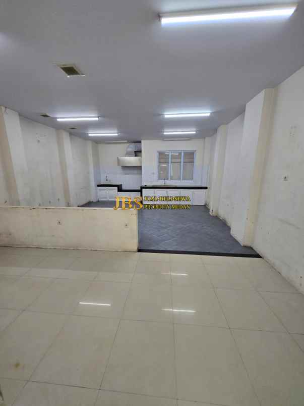 dijual rumah komplek mutiara palace