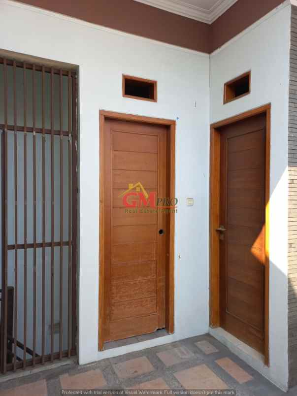 dijual rumah komplek pelangi antapani