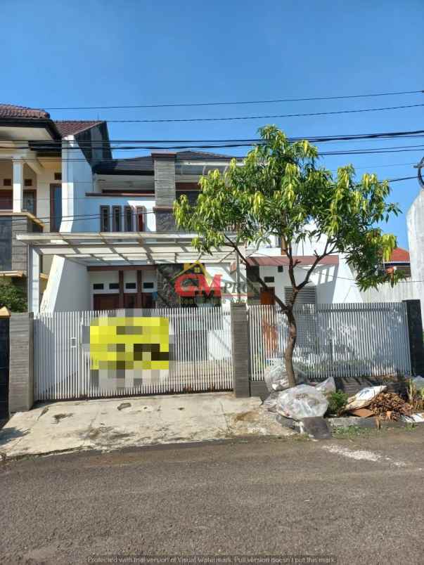 dijual rumah komplek pelangi antapani