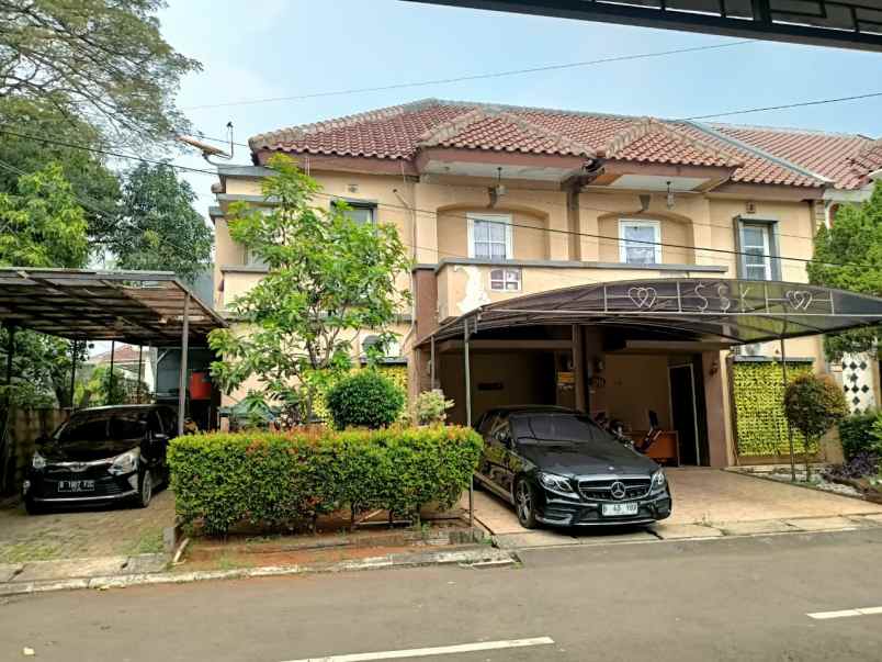 dijual rumah komplek perumahan