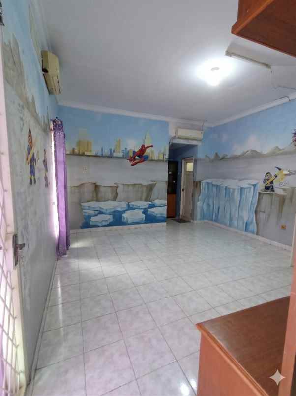 dijual rumah komplek perumahan