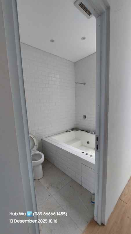 dijual rumah komplek perumahan duta