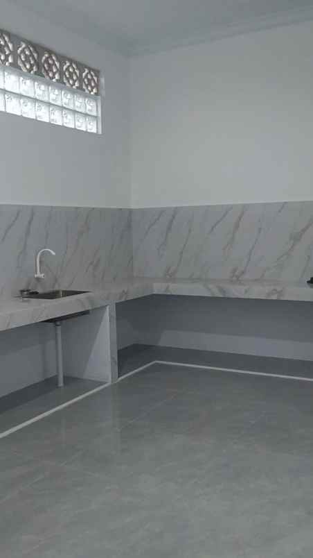 dijual rumah kota harapan indah bekasi