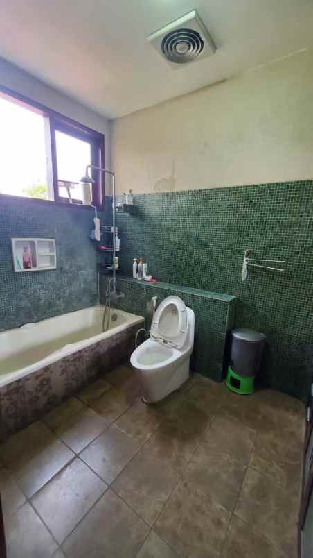 dijual rumah kota wisata cibubur